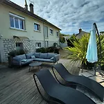 Bed & Breakfast La Girouardiere 4*