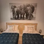 La Girouardiere Bed & Breakfast