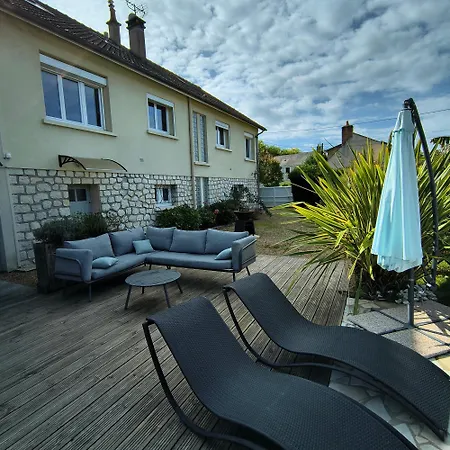 Bed & Breakfast La Girouardiere 4*