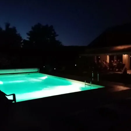 La Girouardiere Bed & Breakfast *