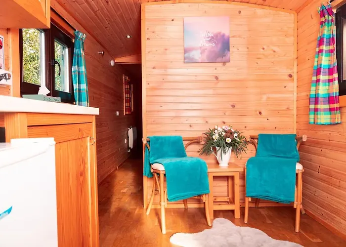 La Girouardière Couette-café 4*