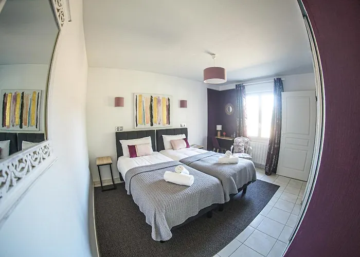 La Girouardiere Bed & Breakfast 4*