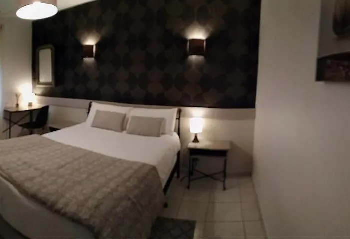 La Girouardière Couette-café