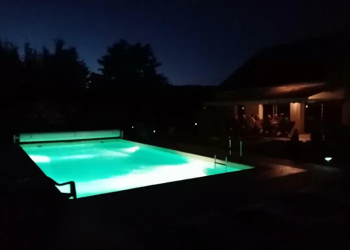 La Girouardiere ベッド・アンド・ブレックファスト 4*